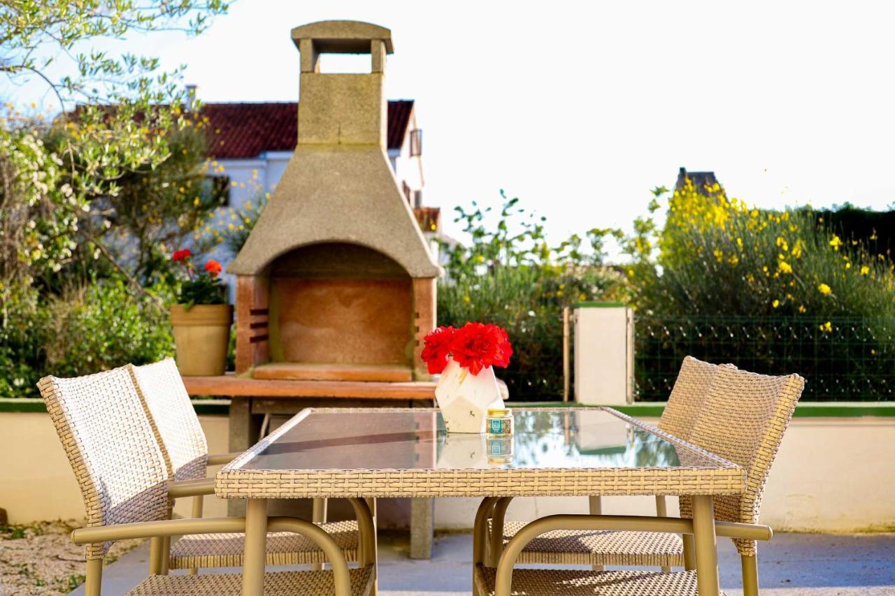 The Florens Near The With The Pool, Bbq And Kids Playground, Diklo Zadar
